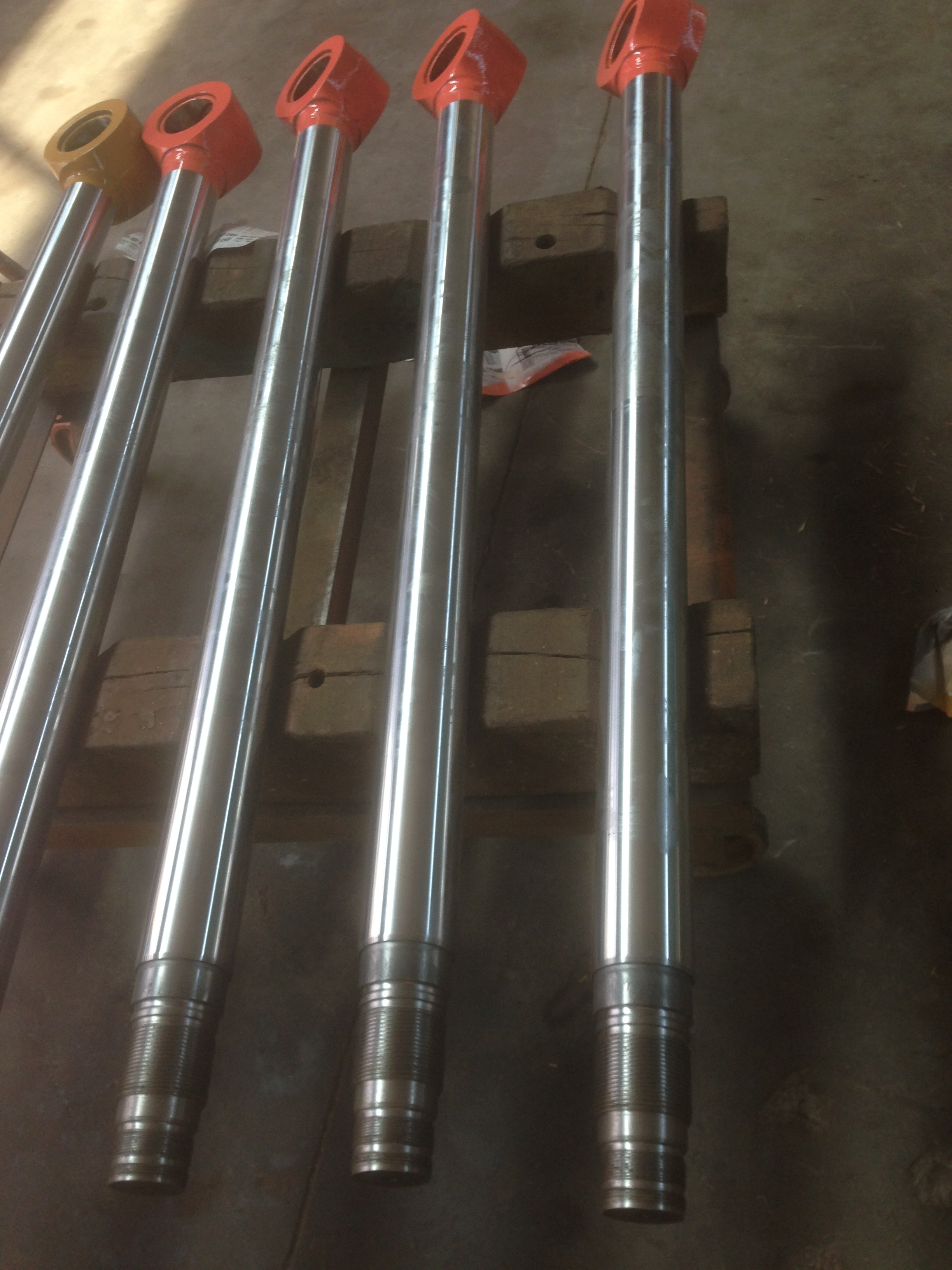 Doosan DH220-5 bucket hydraulic cylinder rod，Doosan hydraulic stick cylinder parts