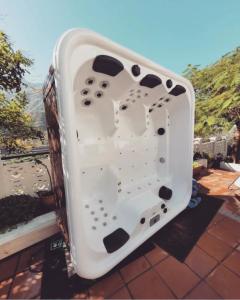 Quality Freestanding Outdoor SPA Bathtub Air Jets Massage 5 Person SPA Hot Tub wholesale