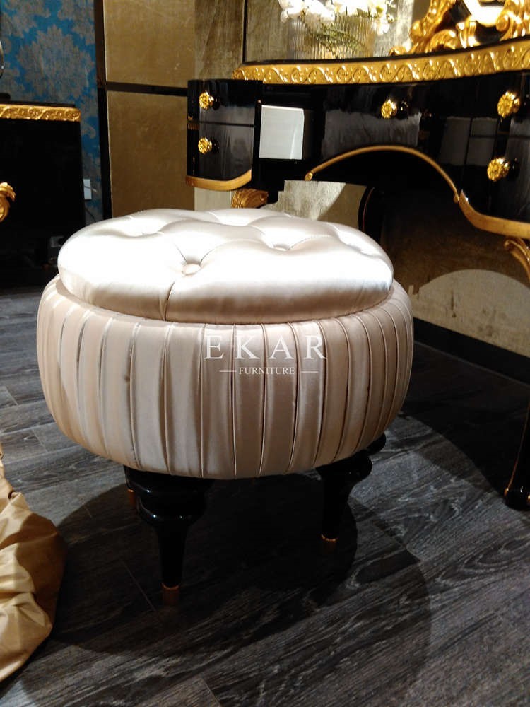 Hot Sale Luxury Furniture Antique Armed Bed Stool TE-010