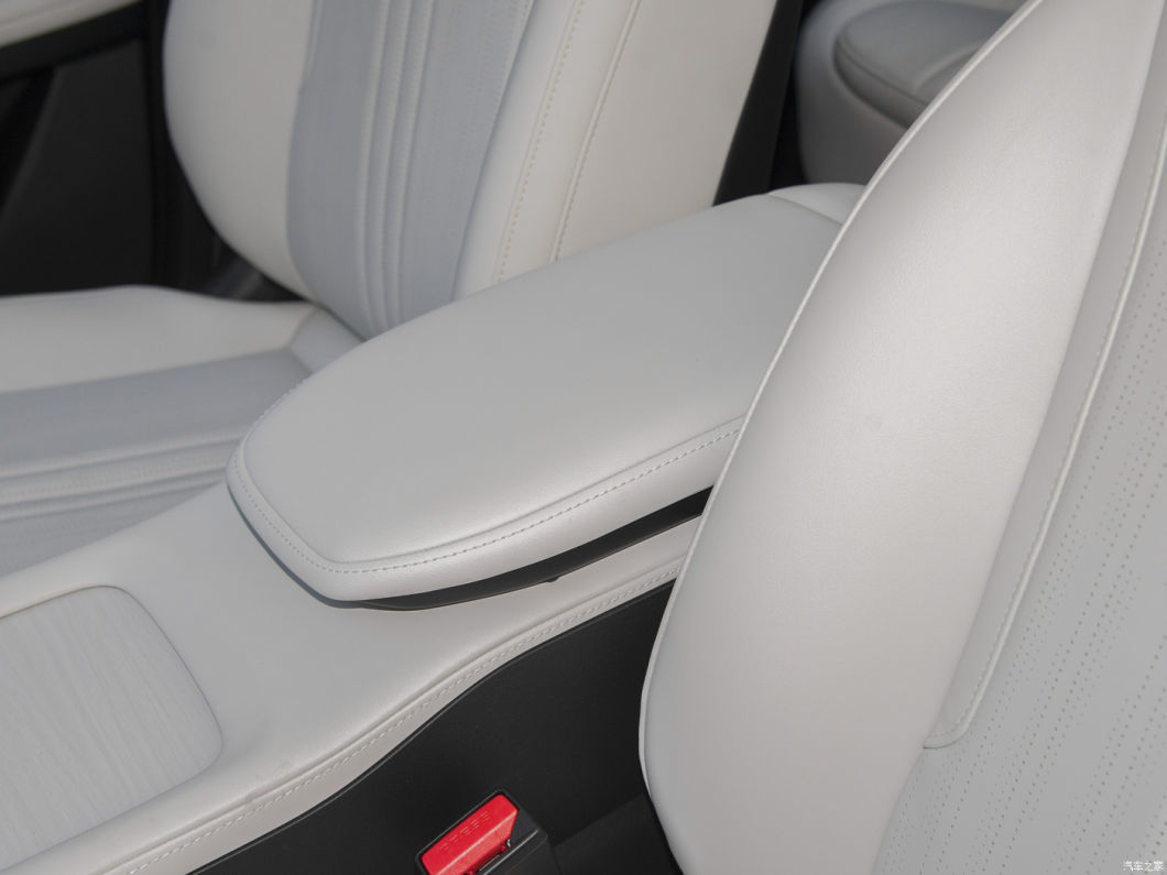 Geely Galaxy L7 Plug-in Hybrid Electric SUV 5-Door 5-Seater New Energy Vehicle