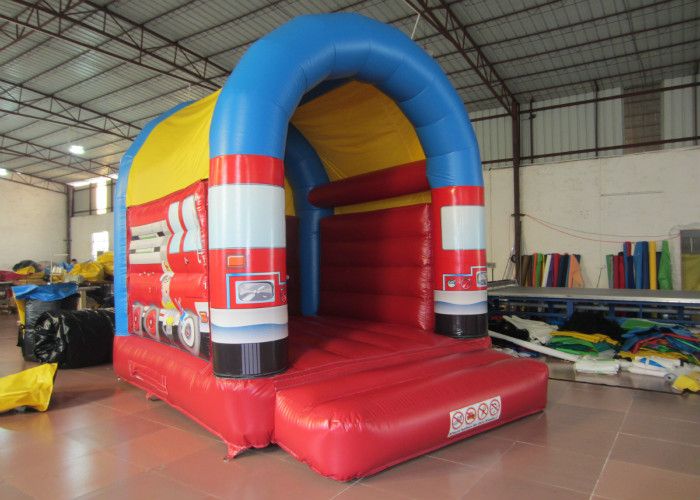 Small Size Firefighting Car Kids Inflatable Bounce House With Arc Roof 3x4m