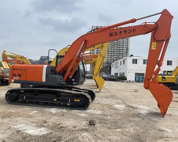 ZX 240 Used Hydraulic Excavator 24Ton