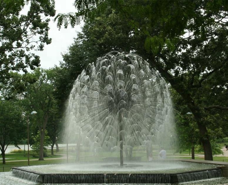 Shining LED Lighted Stainless Steel Decorative Dandelion Water Fountain For Amusement Park