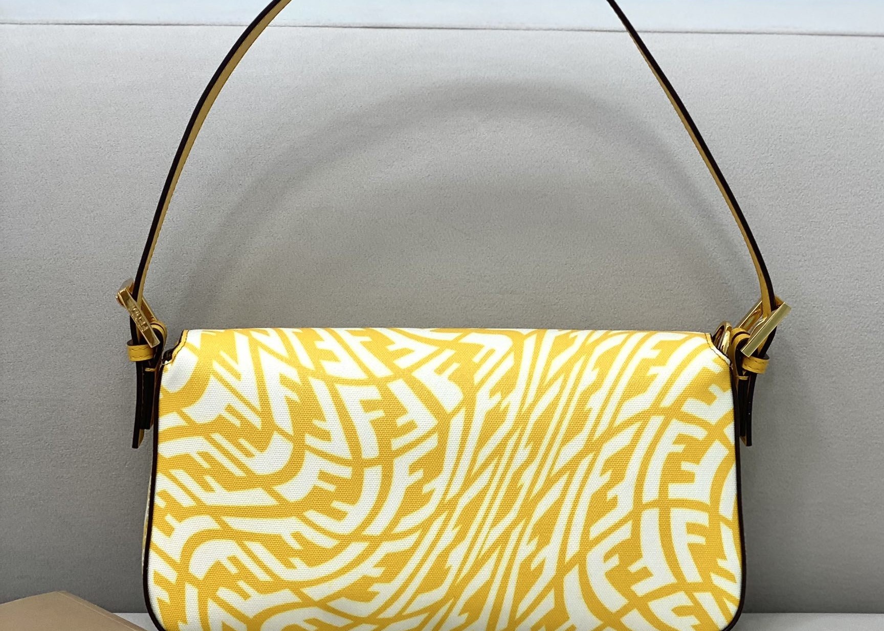 Newest F Letters Pattern Printing Single Strap Shoulder Bag 3D Effect Underarm Bag