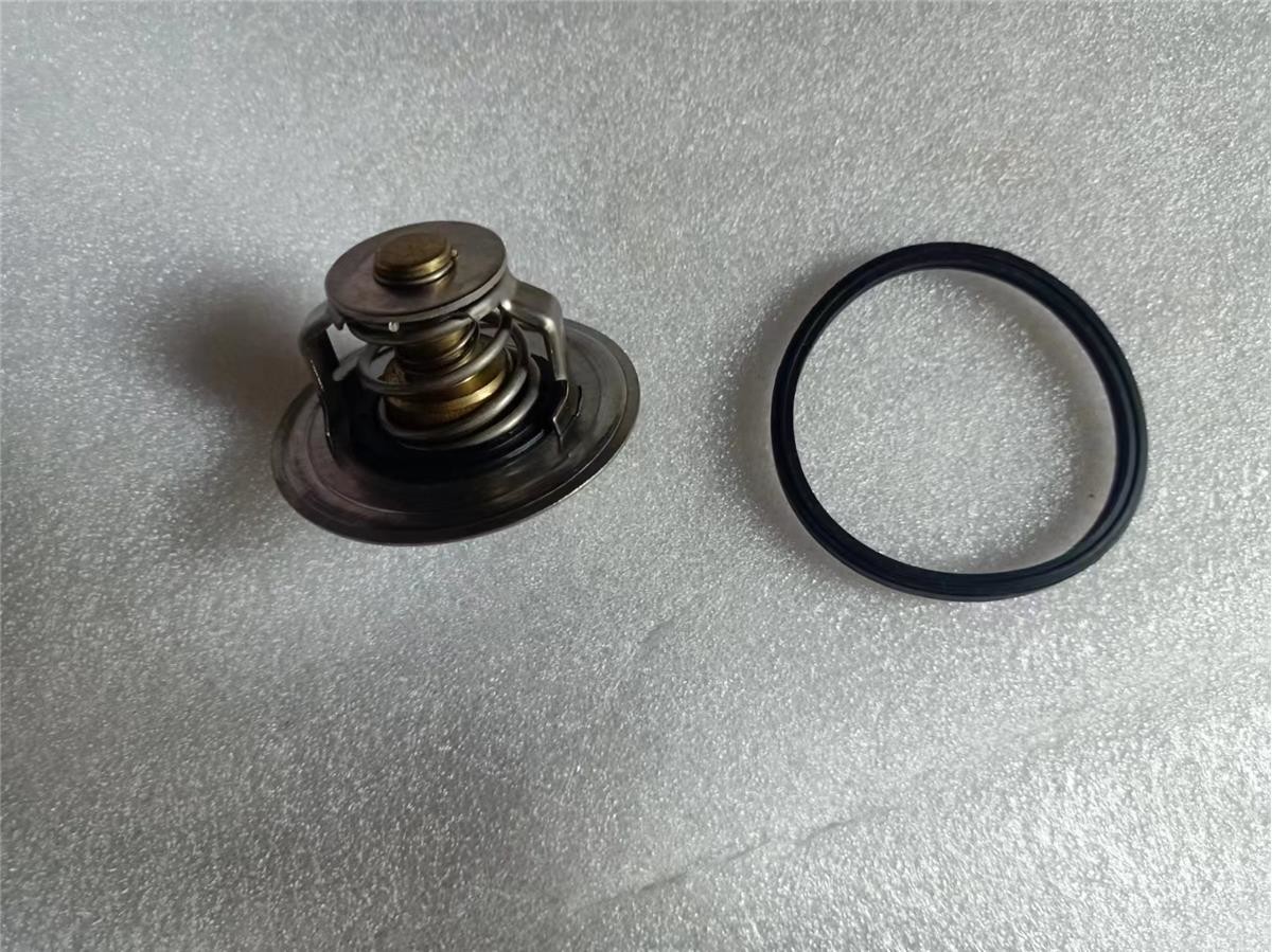 Diesel engine parts 6BT5.9 Thermostat 5292738 for cummins