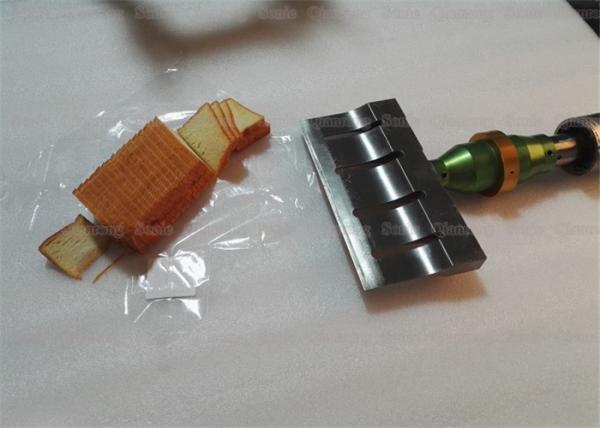 255mm Width Blade Ultrasonic Food Cutting Machine 220V Or 110V 20Khz 380*250