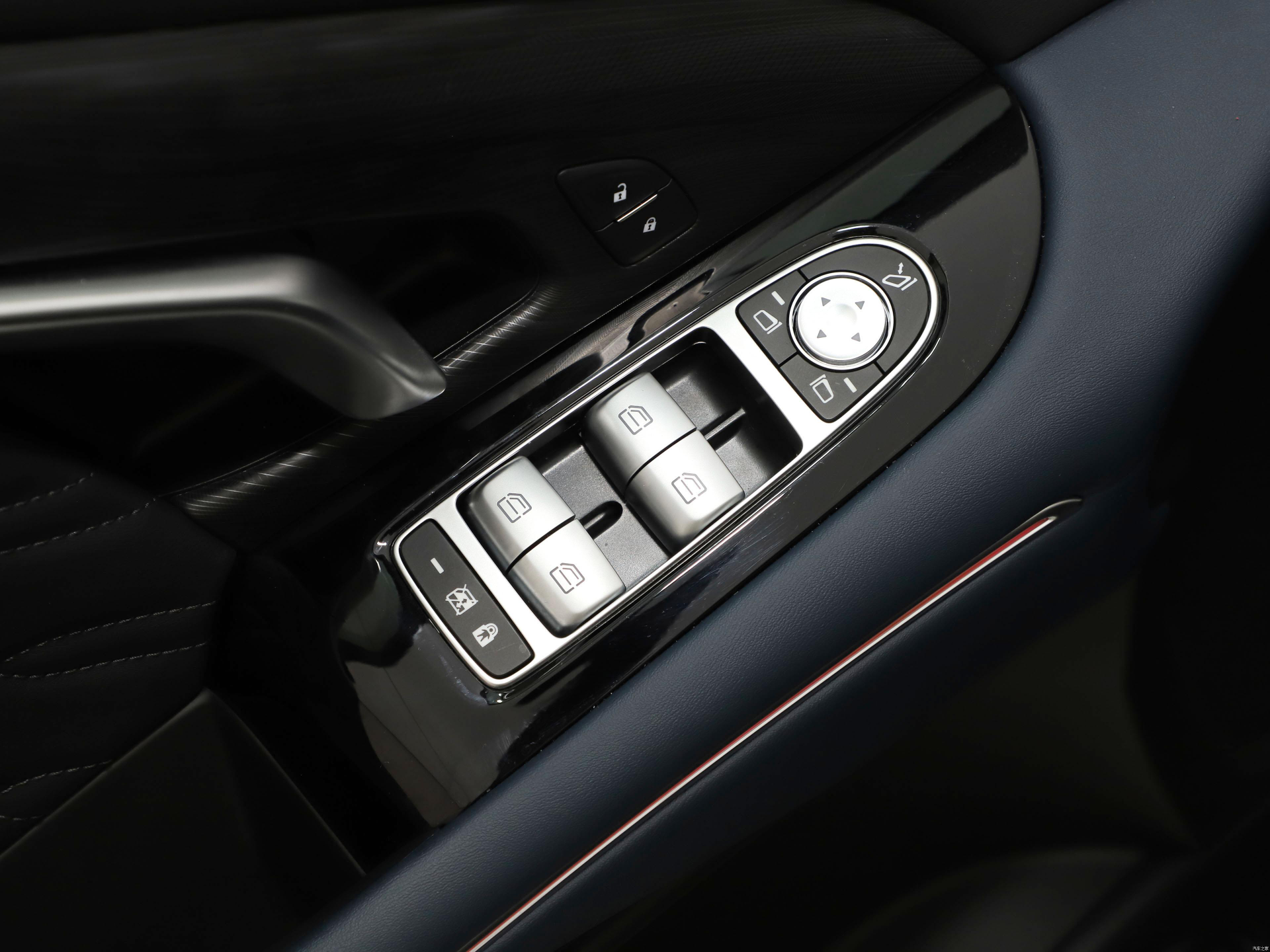 2024 VOYAH Free Extended-Range Pure Electric Luxury SUV Car 1.5T 150 HP L4 Motor with 4 Doors and 5 Seats 4x4 Energy Vehicle