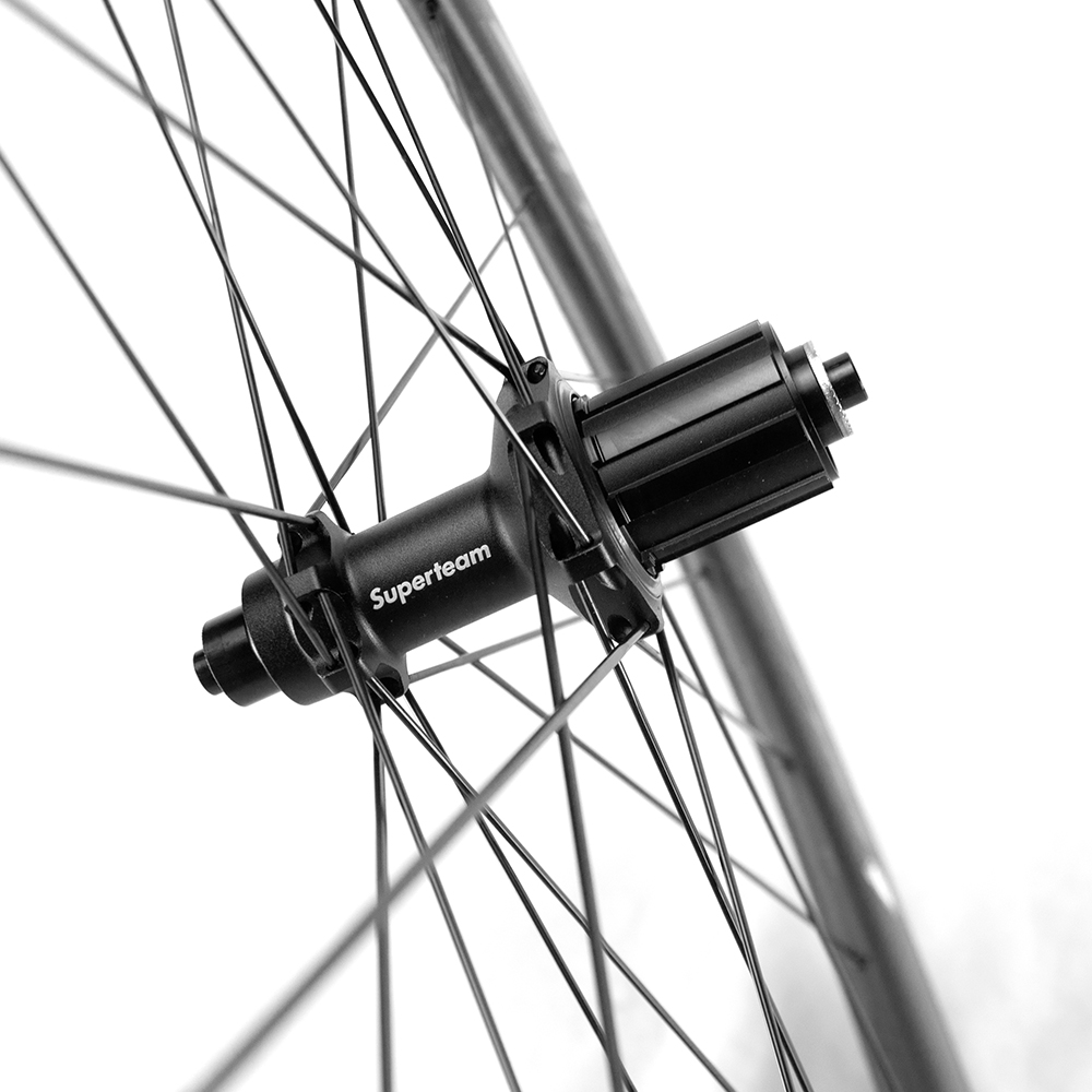 Superteam Carbon Fiber Wheelset The Ultimate Upgrade for Road Bicycles' Performance
