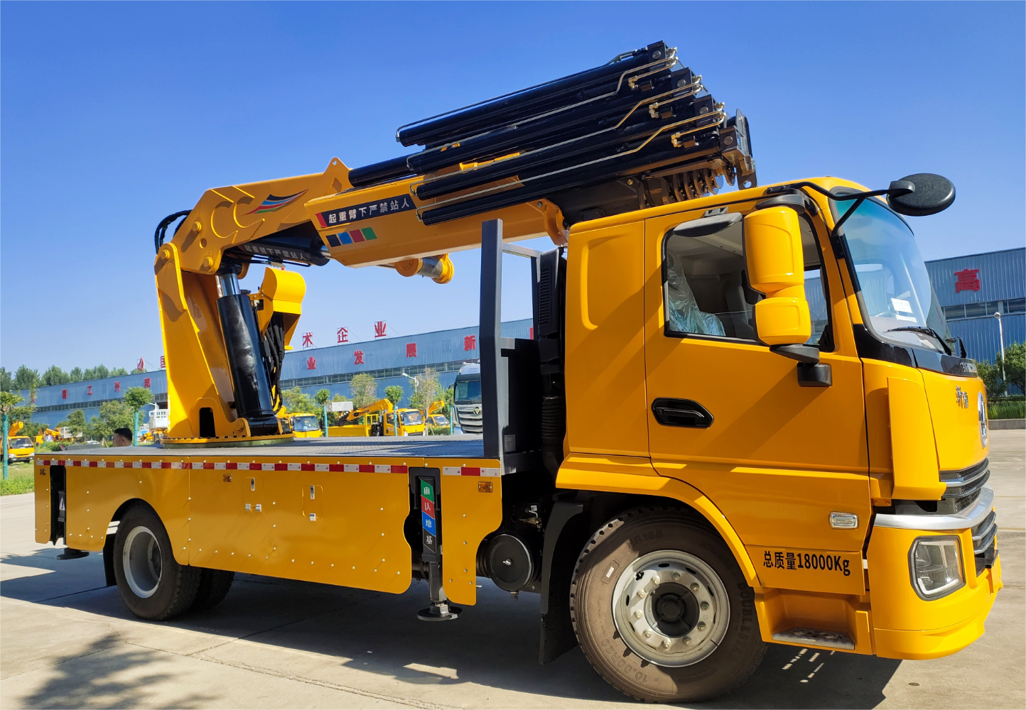 80t Telescopic Boom Crane Truck Tractor Rescue Supports Customized