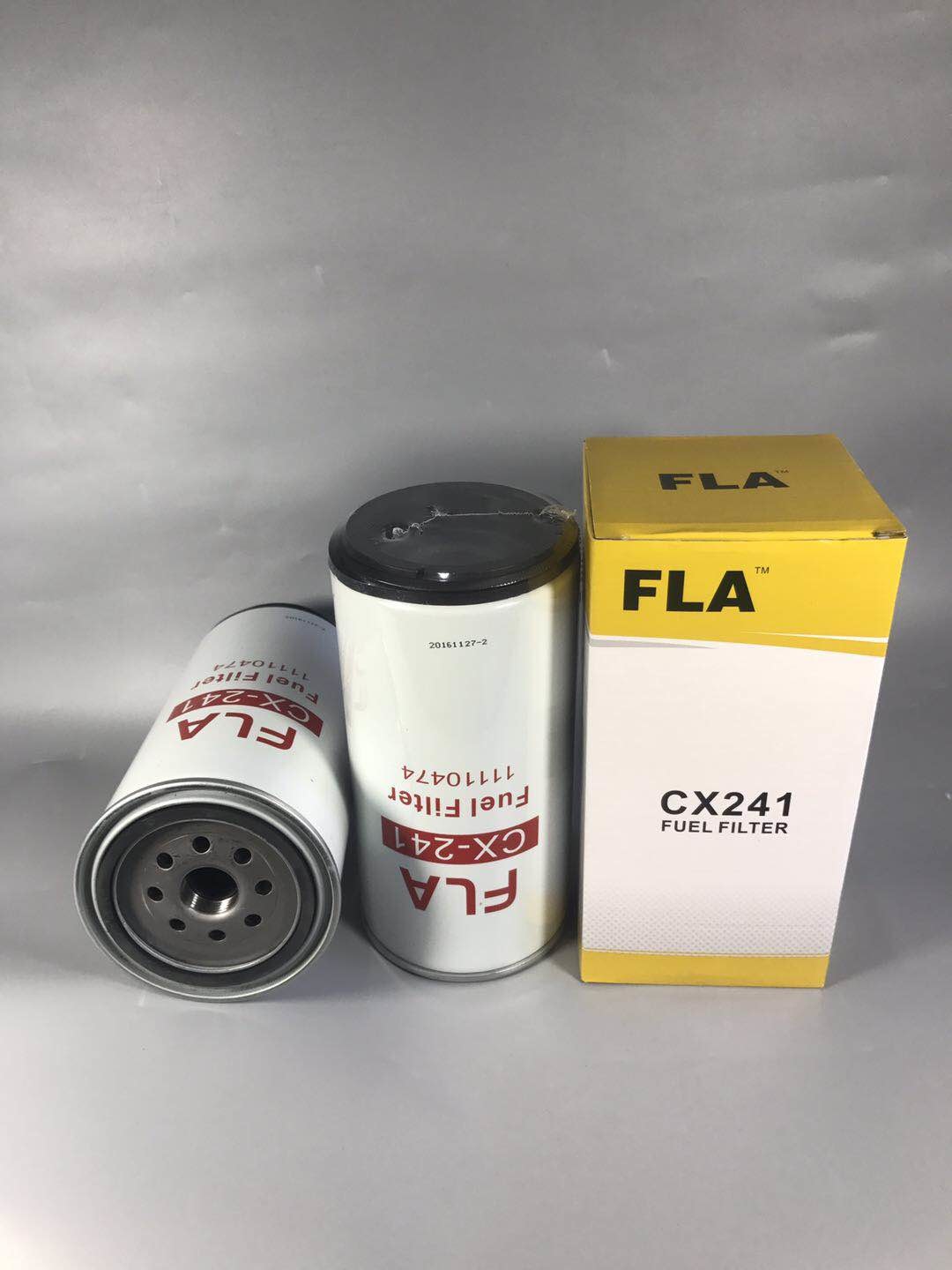 High Efficiency Excavator Fuel Filter , Fuel Water Separator Reduce Engine Parts Dissipation