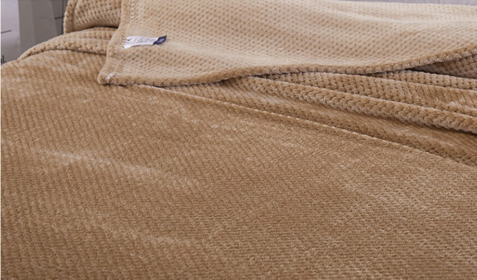 Eco Friendly Flannel Bed Blanket , Lightweight Flannel Sheet Blanket For Fall Winter