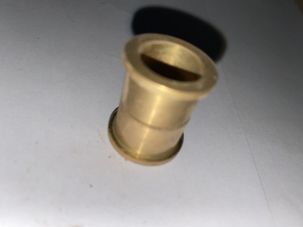 Engine Parts Upper Shaft Sleeve 12V. 19.12b 12V. 19.13b