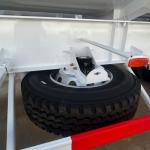 Lightweight 3 Axle Diesel Fuel Tank Trailer , Steel 30 Ton Fuel Tanker Semi