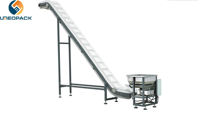 Automatic ice cube packing machine