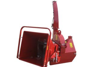 Quality 6 Inch Tractor Wood Chipper 18L Hydraulic Oil Tank For 121kgs Weight Flywheel wholesale