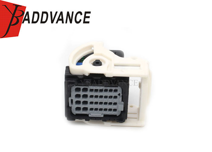 OEM ODM 32 Pin Female TE AMP Automotive Connectors With Terminals