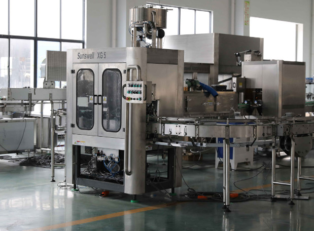 5000bph Capacity Liquid Filling Machine Of Three-Stage Circulating Cooling Water