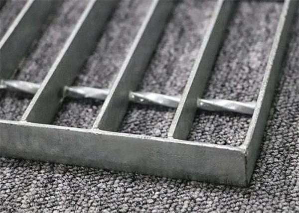 Cheap 30mm Bar Width Heavy Duty Metal Grate Q235 Galvanised Steel Walkway Grating for sale