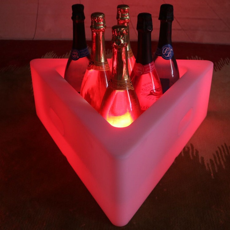 PE Plastic Triangular LED Ice Bucket 16 Colors Changing Rechargeable Lithium Battery