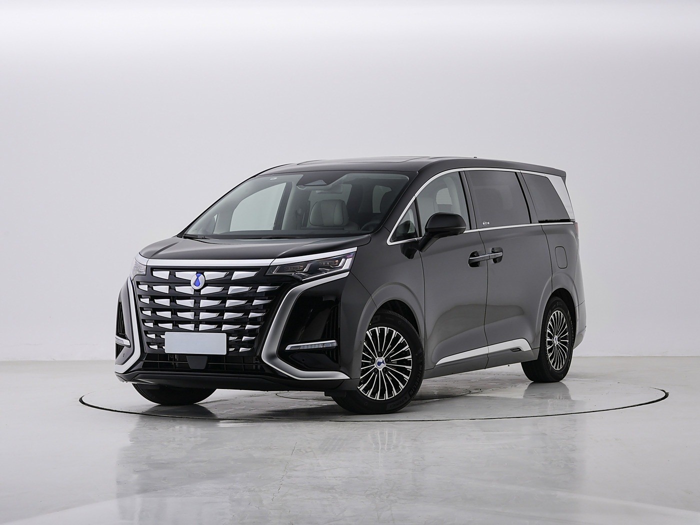 BYD Electric Vehicle Denza Z9GT DM Super Hybrid 4WD Motor Power 870 Hp And A Range Of 1100 Km