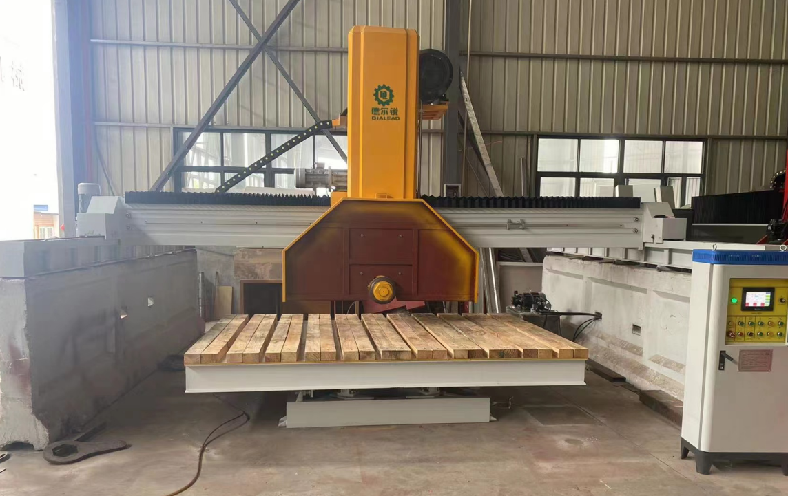 Single Disc Medium Block Cutting Machine For Stone Fabrication And Construction Projects