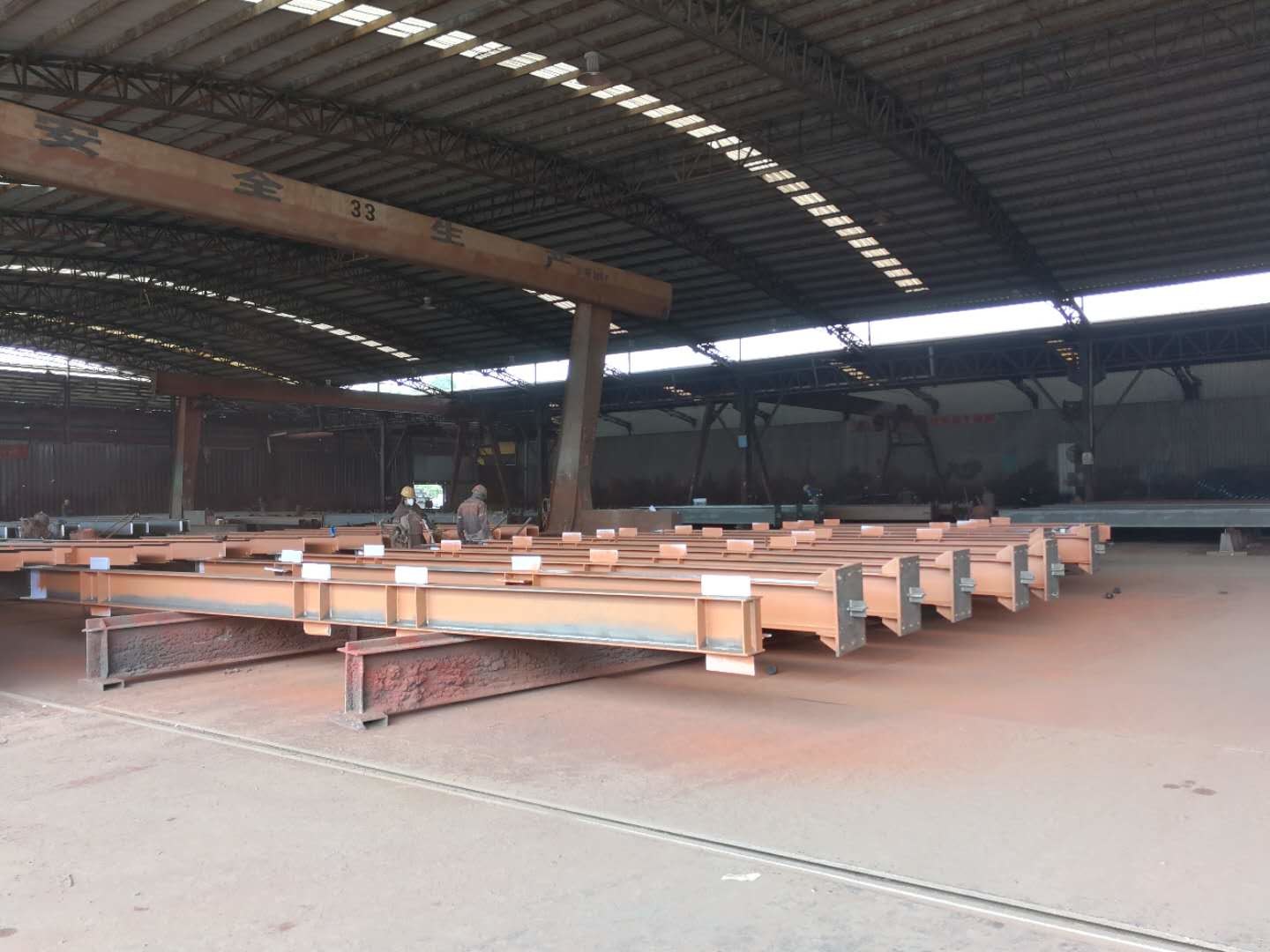 Light Paint Garage Metal Building Frame BS AWS Standard 50 Years Long Life