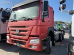 Tubeless Tire Design Red Head Truck Sinotruk HOWO 6*4 Tractor Truck in Good