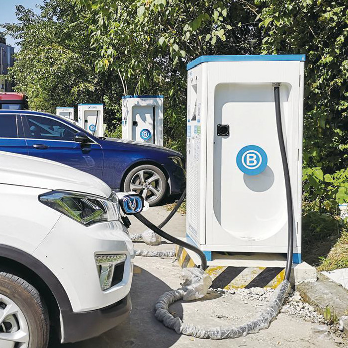 ROHS 120kw EV DC Charging Pile Integrated CCS Charger Type 2 High Speed