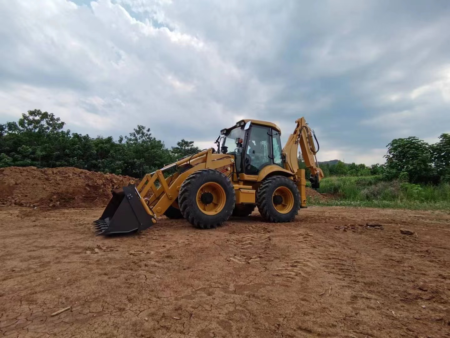 Backhoe Loader SNSC 388 Excavator Machine with Yunnei Engine Construction Equipment