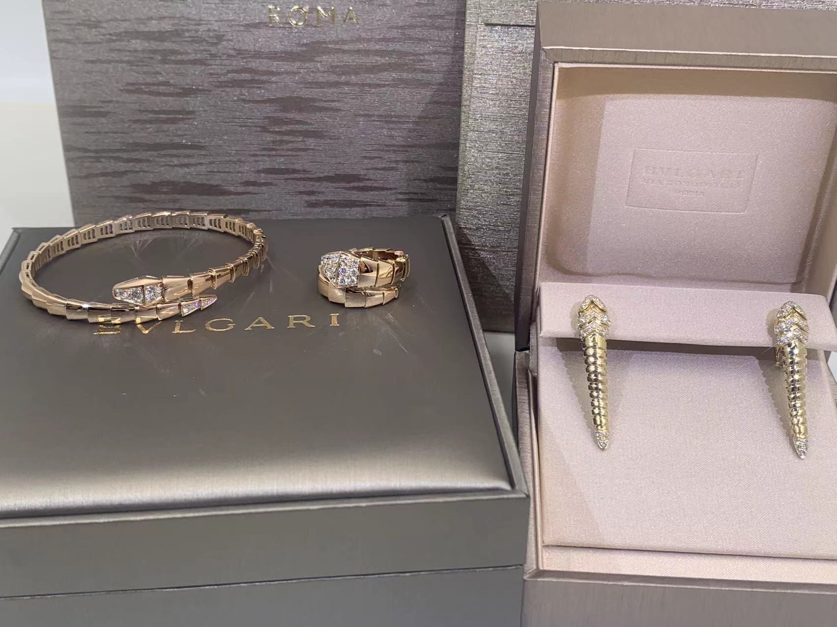 Serpenti Viper Double Layer Wrap Bangle Bracelet In18 Kt Rose Gold Set With Demi-Pavé Diamonds