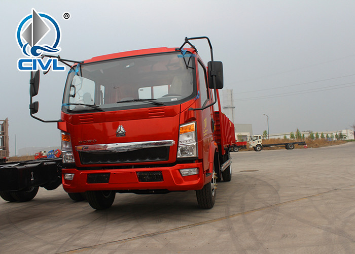 Sinotruk Euro III 3 Tons Light Duty Commercial Trucks Manual Transmission ZZ1047C3414C1 Light Duty Cargo Truck