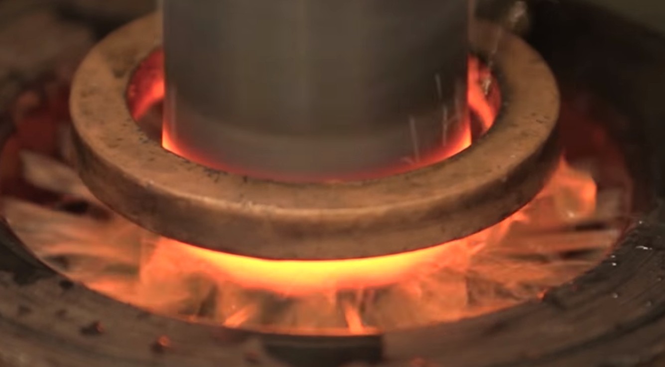 Sprocket Gear Wheel Induction Heat Treatment Machine Annealing Quenching