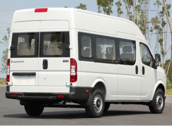 Luxurious White 15 Seater Diesel Dongfeng Light Passenger Car with 2298mL