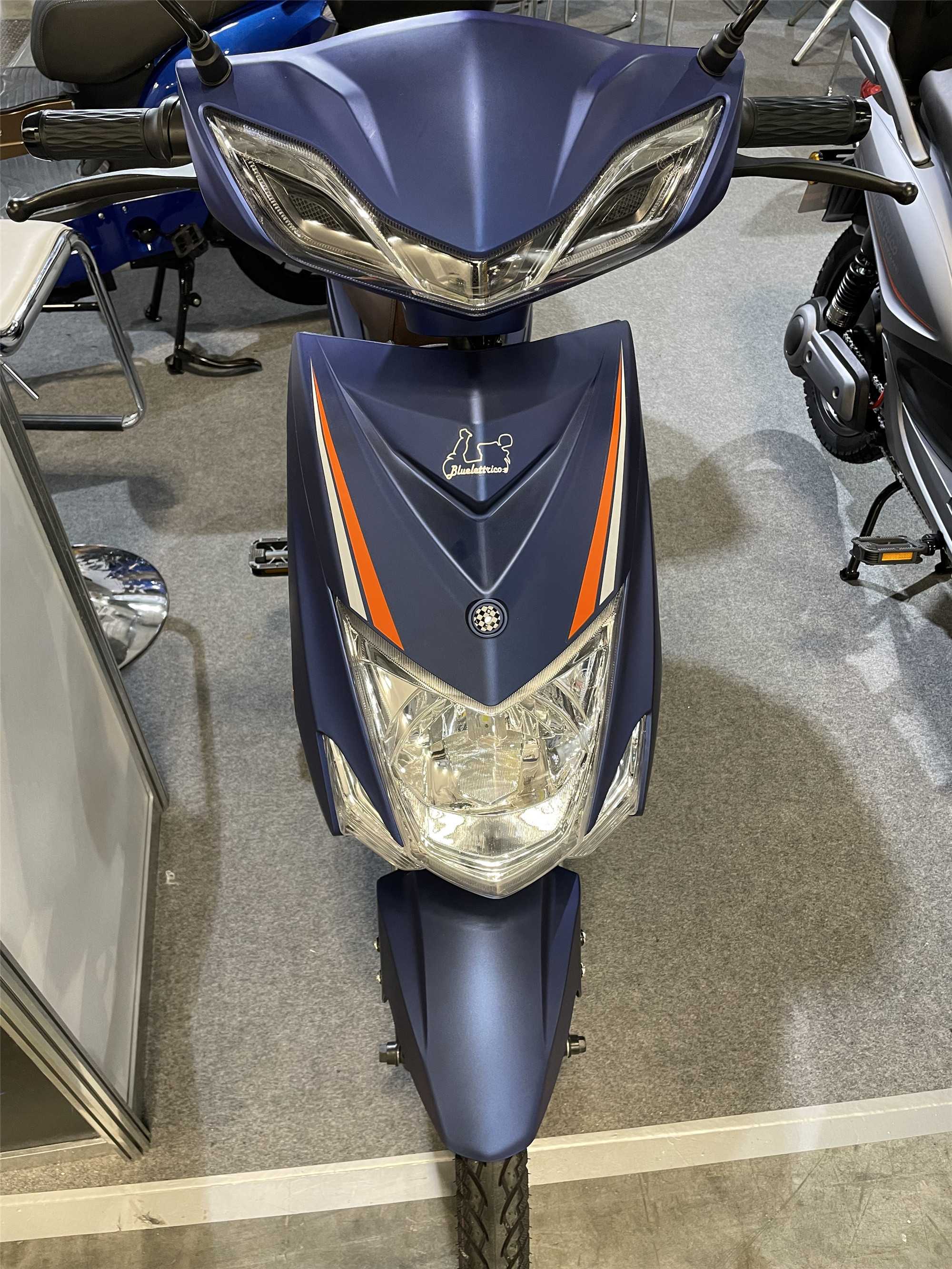 Long Range Electric Moped Bike 48V 800W High Power EEC Electric Scooter