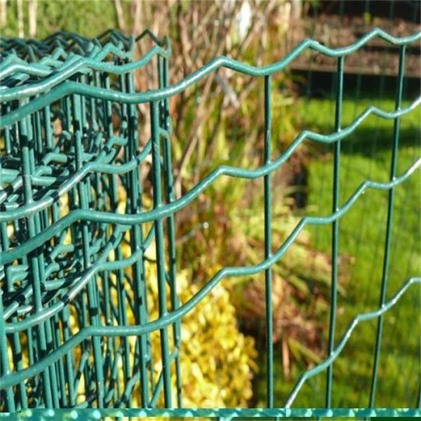 Europe Standard Holland Farm Wire Mesh Fence Pvc Coated Welded Wire Fence