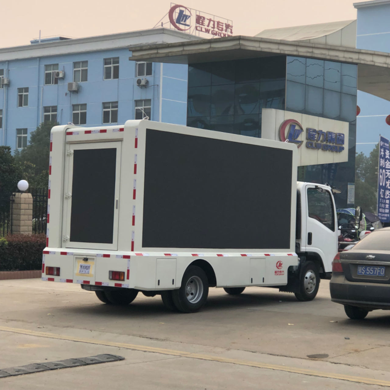 P4 P5 P6 LED Digital Screen ISUZU Billboard Advertising Truck