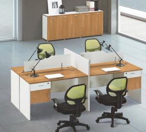 Quality modern 4 seats office workstation furniture in warehouse in Foshan wholesale