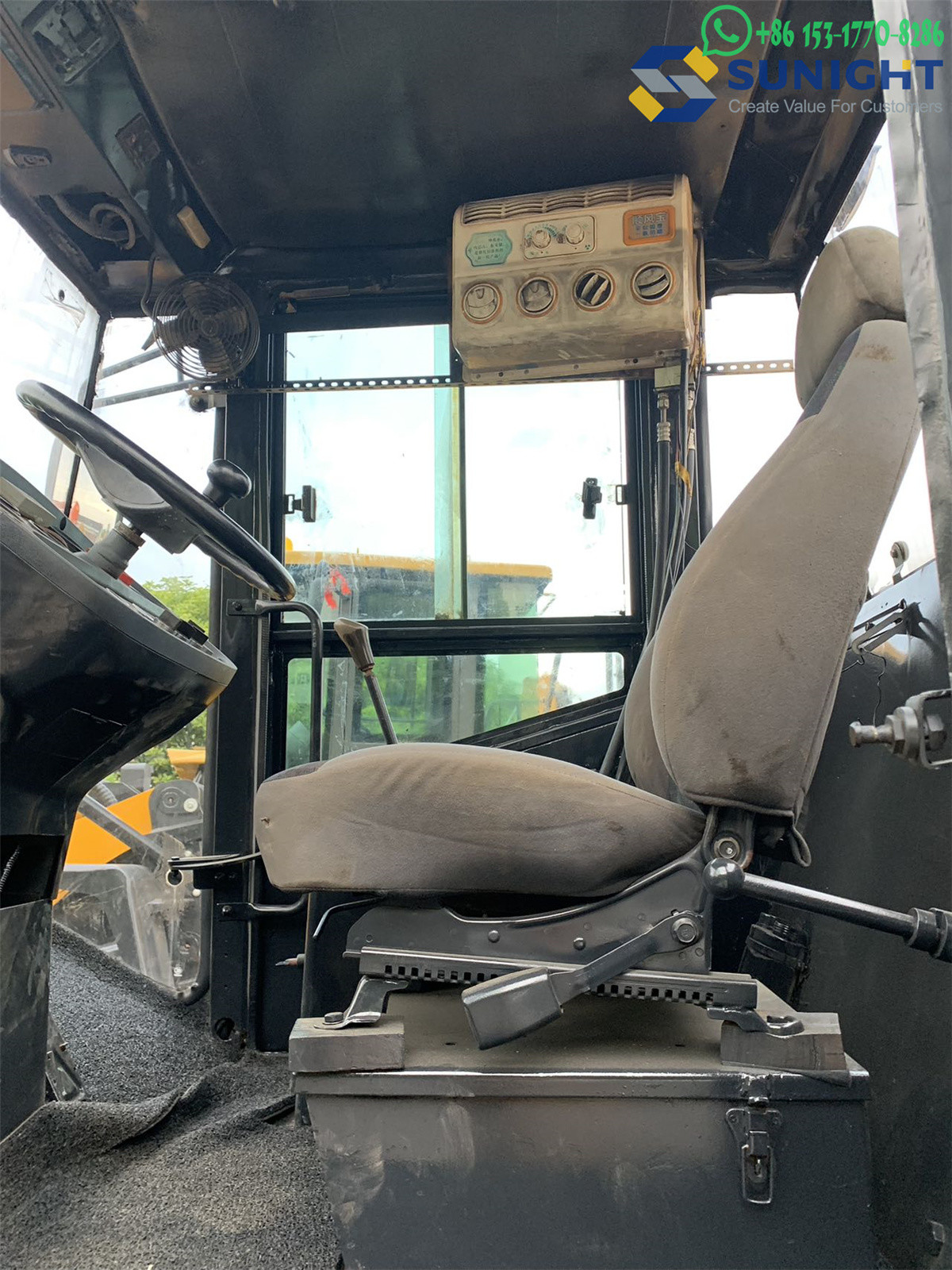 High Efficiency Single Drum 14 Ton Vibratory Road Roller XS143J