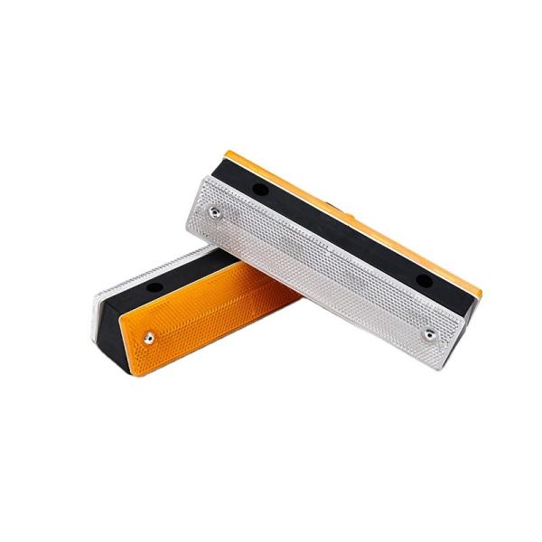 High Visible Yellow V Type Guardrail Roadside Reflector for Visibility