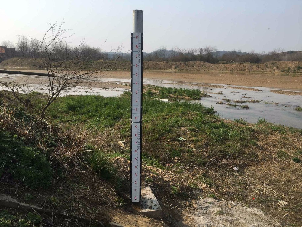 IP67 Certified Wireless Water Level Measuring Device for Precise River Tracking