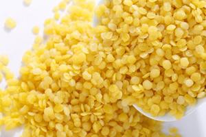 Quality 100% Pure Natural Yellow Beeswax Pellets Food and Drug Level Microcrystalline Wax wholesale
