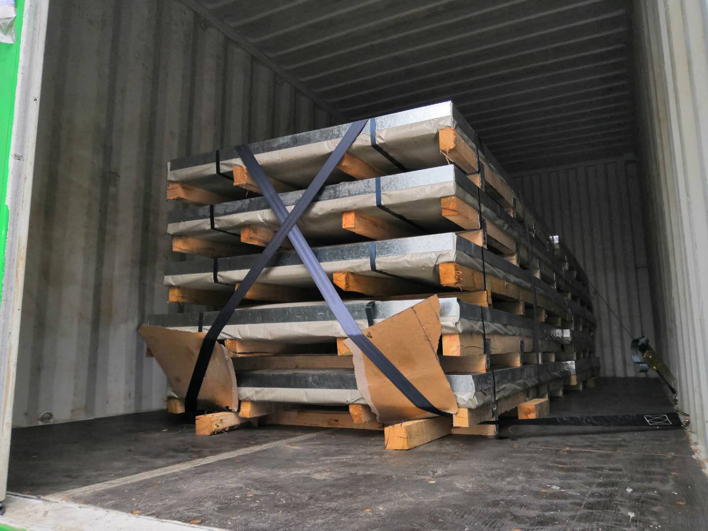 package-img