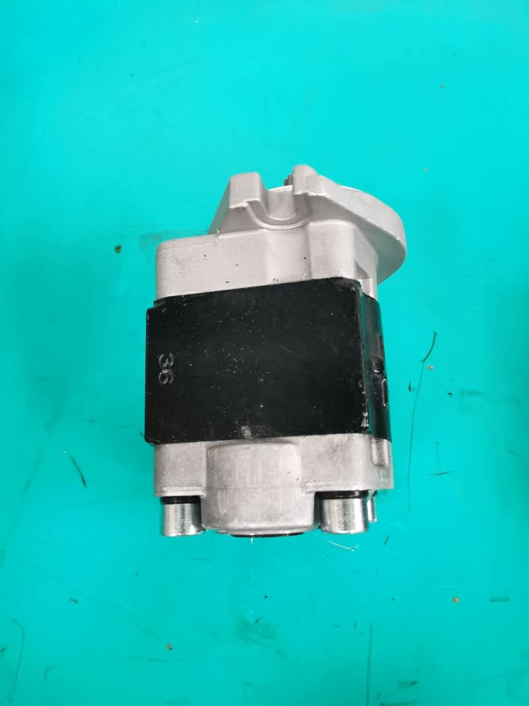 SGP1-F36-ALΦ10L H Commercial Hydraulics Gear Pumps D50P D50S