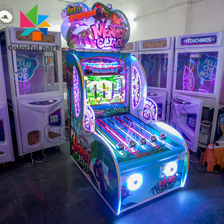 Monkey Climb Arcade Ticket Machine Squirrel Push FRP Material For Game center