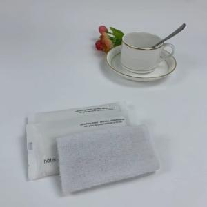 Quality 23x23cm Folded Cotton Single Use Restaurant Wet Towel wholesale