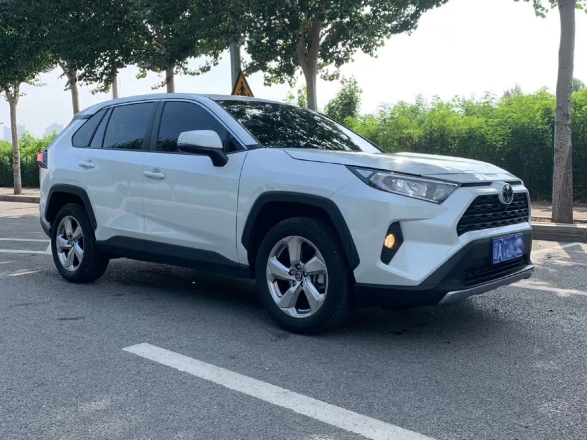 Toyota RAV4 2021 Dual Engine 2.5L CVT 4WD Elite PLUS Edition Hybrid Compact SUV