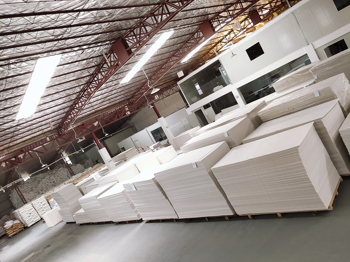 SGS Corrugated Plastic Storage Boxes 200mm*140mm*140mm Ecommerce Shipping