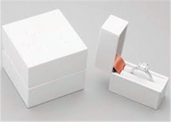 White Elegant Ring Jewelry Box For Necklace Bracelet Watch Jewellery Gift