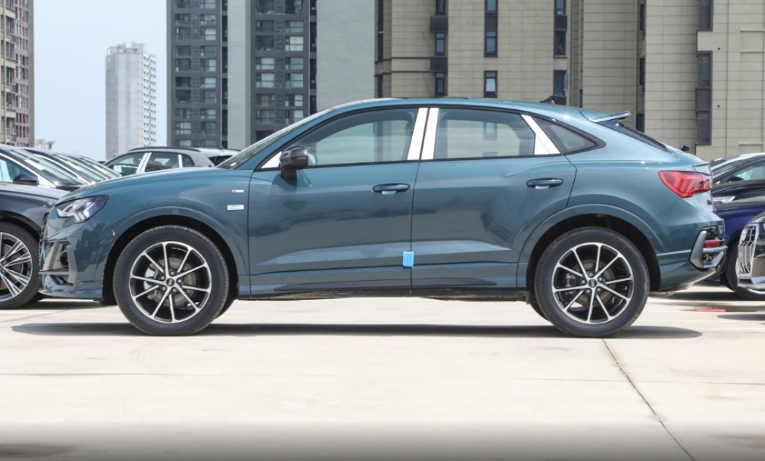 2024 Latest Launch Au-di FAW Volk-swagen Q3 Sportback Fashion Compact SUV with Electric Driver's Seat Adjustment and AWD