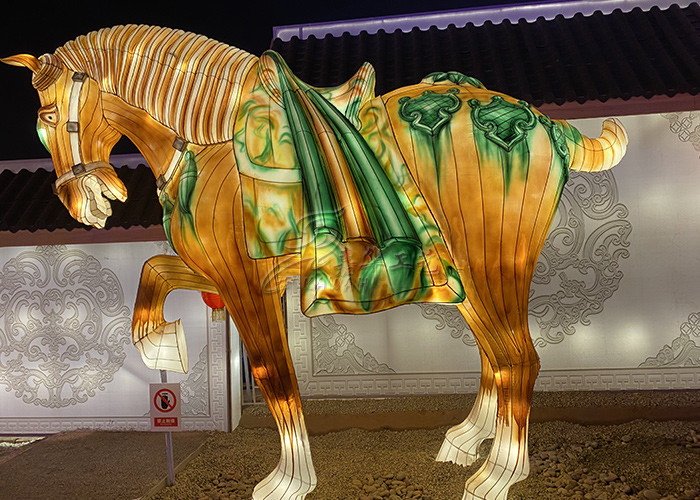 Real Size Gloden Llifelike Handmade Chinese Lanterns Custom Camel Show Zoo